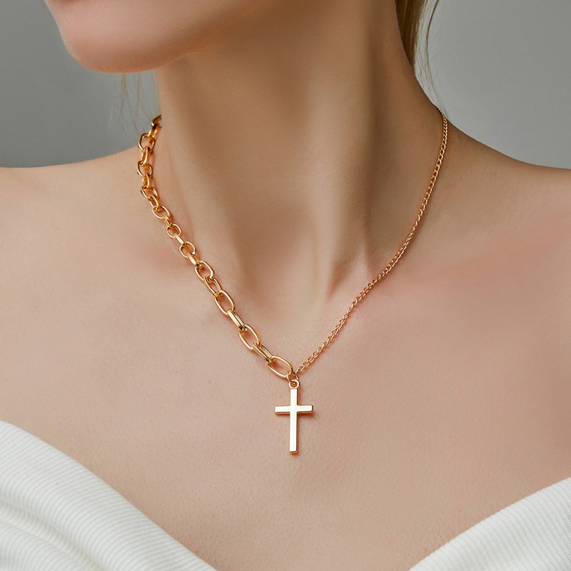Collar de asimetría cruzada de titanio Cross Crucifix Colgante Colgante y Plata 