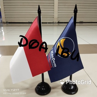 Image of Poste de mesa + NAY + bandera de fiesta de INDONESIA