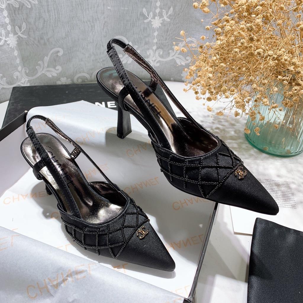 UGHB Chanel Chanel high heels 2021 the new black stiletto toe women's shoes  sexy beaded fashion Korean version of heel height 8cm2022 | Shopee Colombia