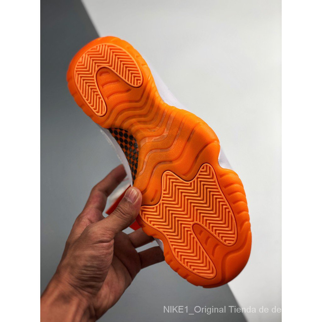 jordan 11 naranja con blanco